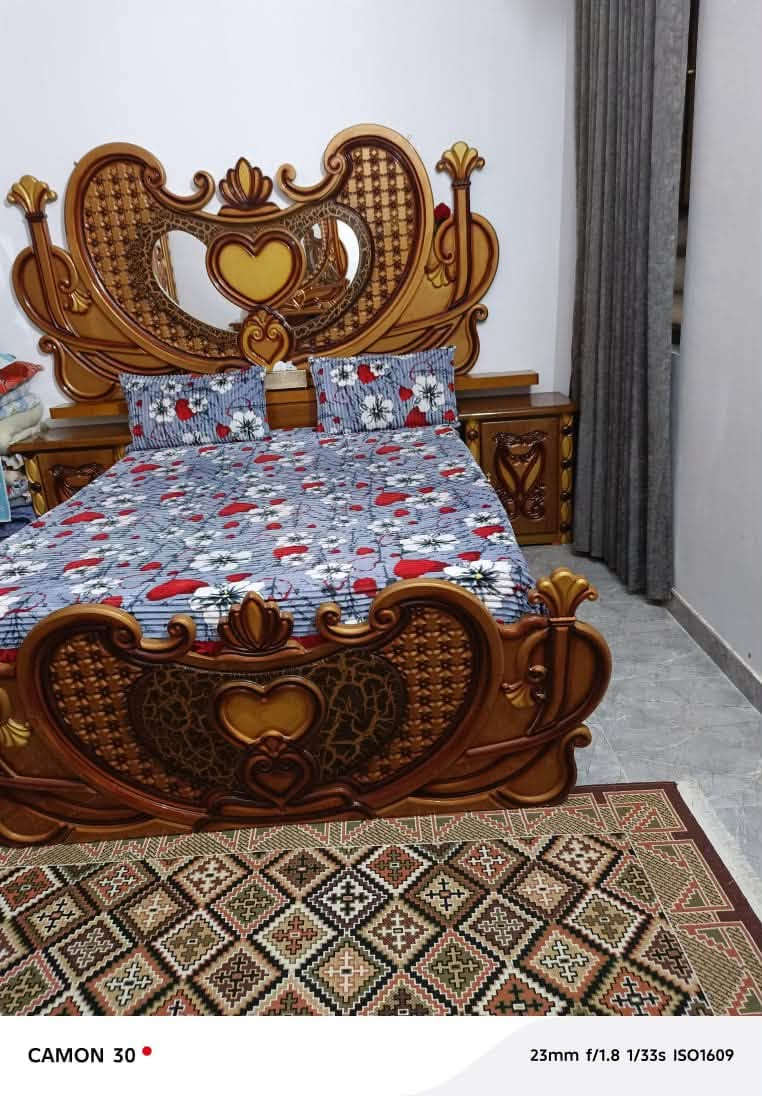 هاي غرفه كلش كلش نضيفا وجديده ولابيه زلغ ولاكسر ولااي شي سعر 800بيه مجال اتصال ***********
