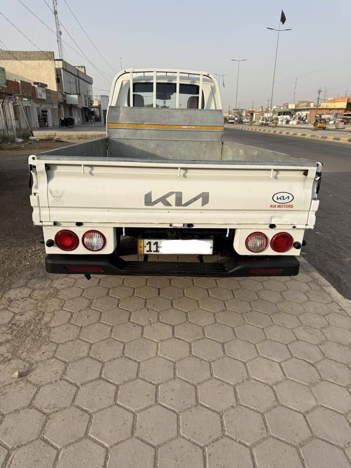 السلام عليكم للبيع كيا حمل موديل 2023 رقم بغداد كفاله عامه ماشيه 82 الف حقيقي سياره خير من الله تبريد ثلج سونار مرفق مع الصور السعر 145 وبيها مجال  للاستفسار *********** العنوان ديالى خان بني سعد
