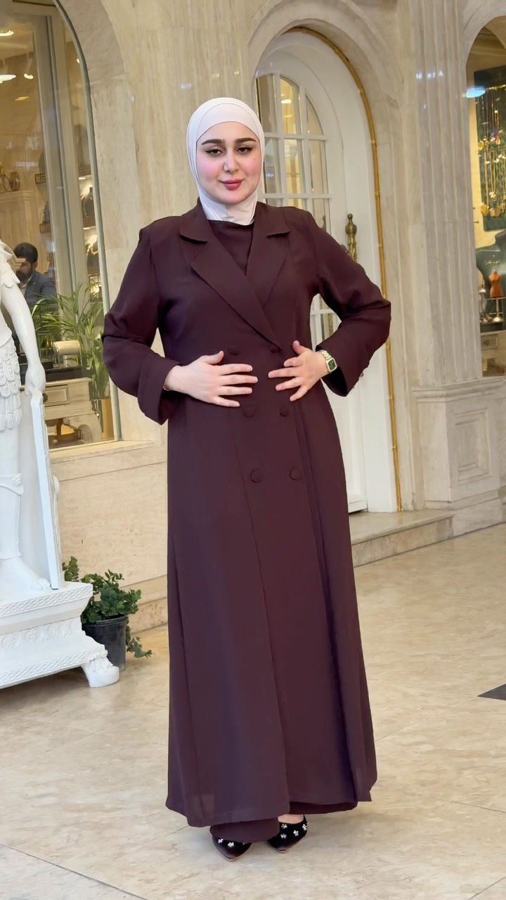 من 3 قطع يتكون هذا الموديل 👌😍
جوزي بيجي اسود 
38-40-42-44-46
موجود توصيل جميع المحافظات 
حله/ شارع الجمعية- مول خاتون - مقابل كرايندرز

