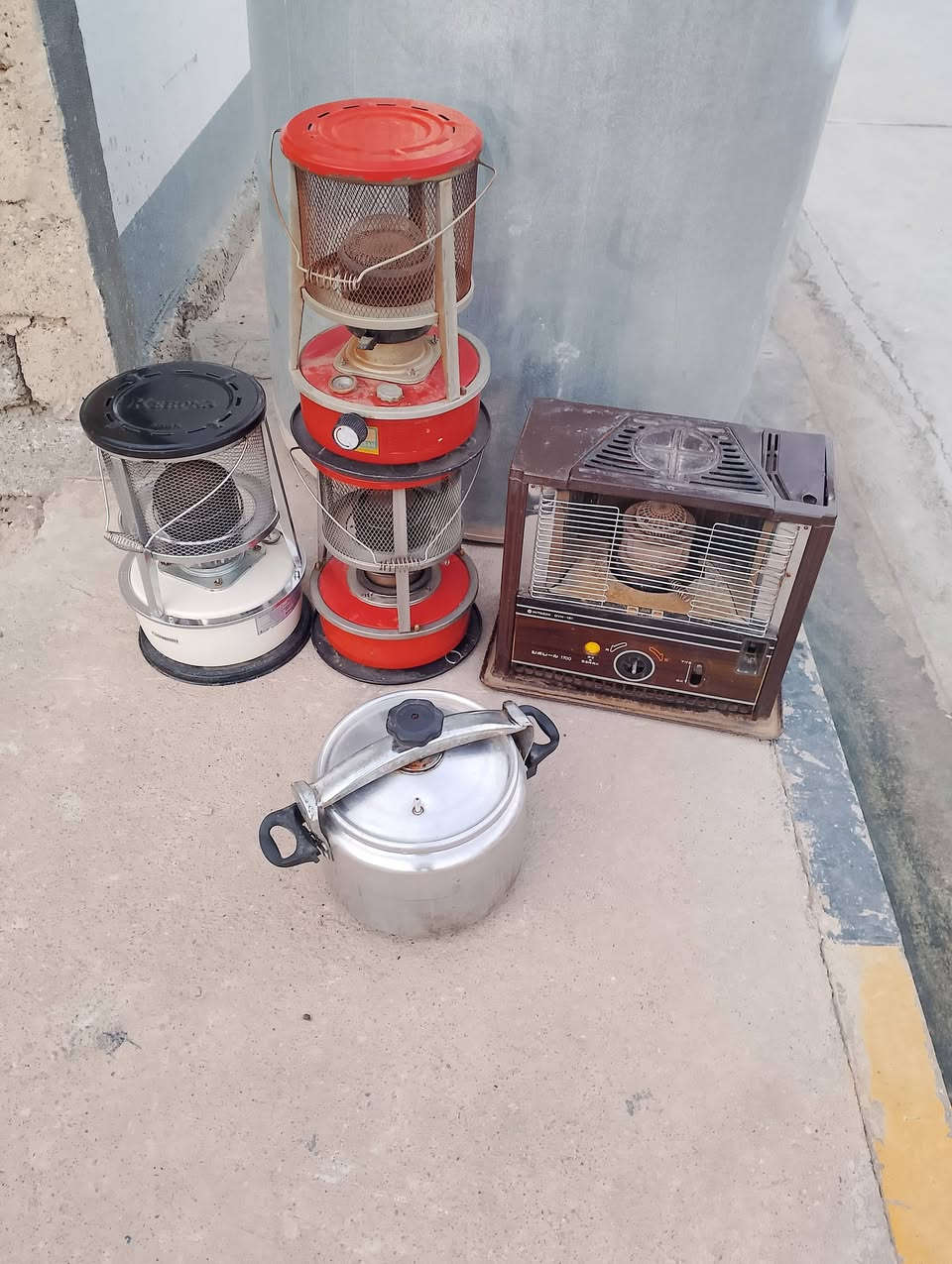 ثلاجة • أجهزة منزلية