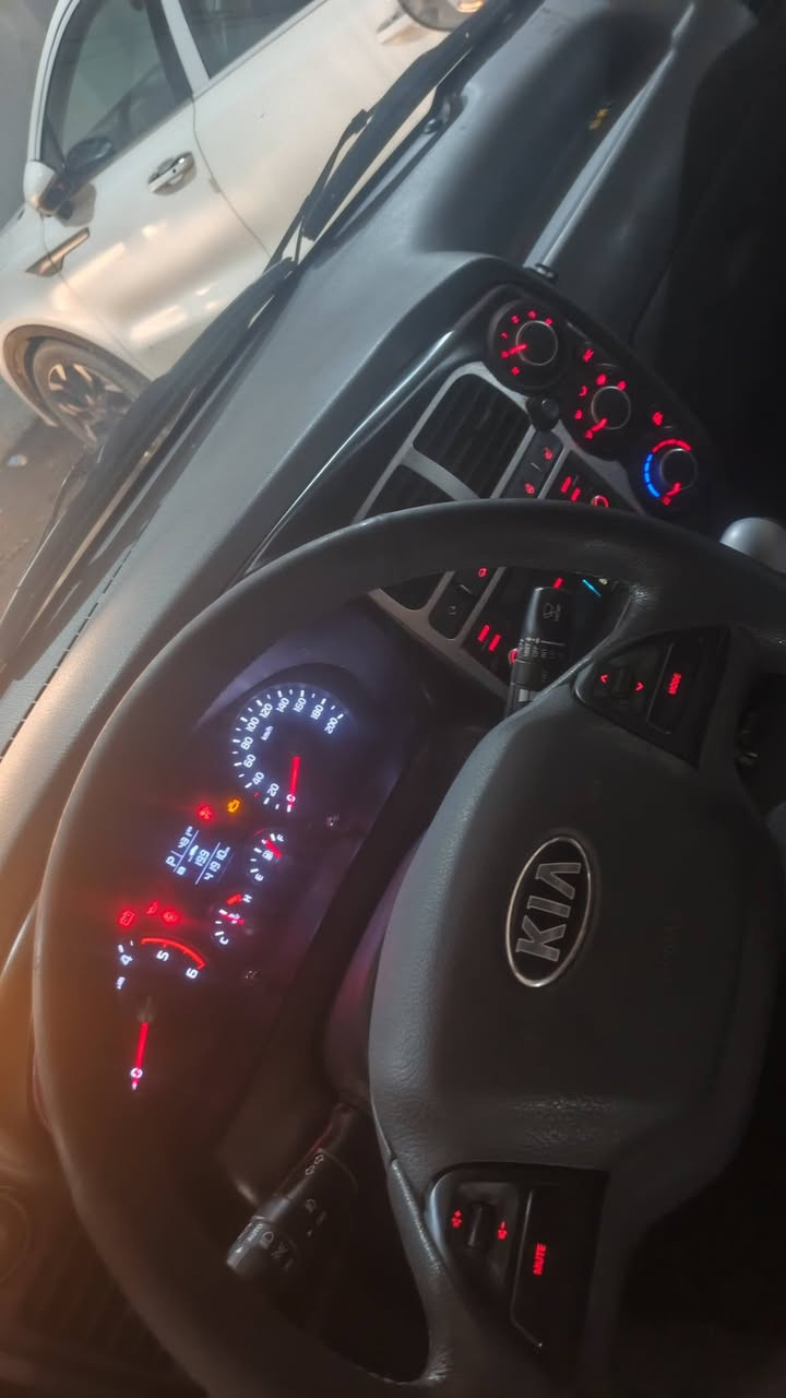 كيا براد مديل 23 كفاله عامه سياره جديده ومضمومه فول موصفات تماتيك مسكر   رقم بغداد مداور ثاني يوم سياره ماا مشتغله من ابو المعرض كبل بسمي عنوان سماوه ***********
