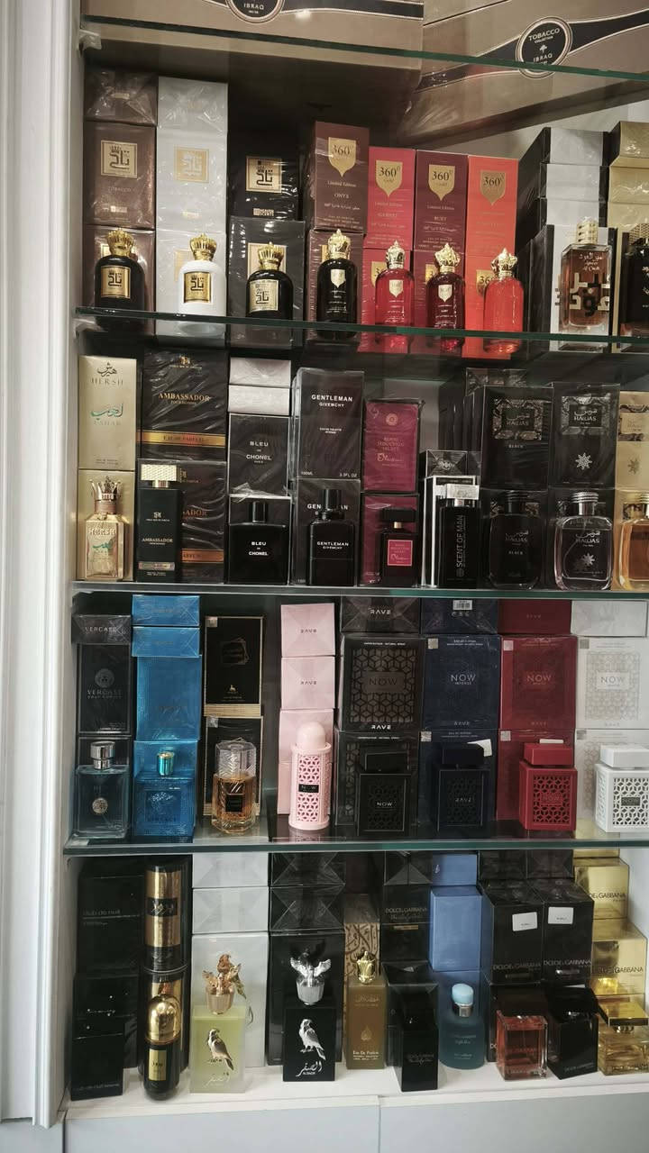 بنات يفوتكم   احسن انواع  المكياج والعطور والمعطرات   عدهم خدمة توصيل الرقم ***********
