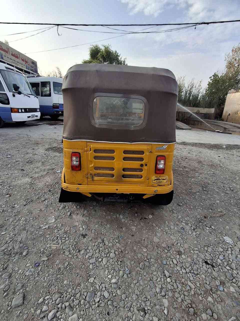 سلام عليكم تكتك ع20رقم وسنويه رقم نكليزي بيه بس بارد ***********
