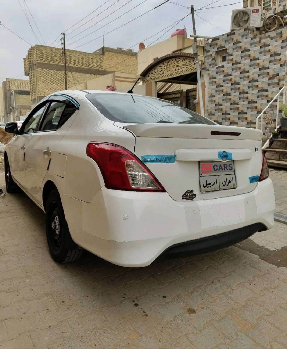من رخصت الادمن 
نيسان صني مديل 2016 هندي البليته الزركه 

السياره كفاله كير ومكينه بيه بس باردات خفيفه السياره 

على ايدي استخدام شخصي مو تكسي 

سياره فول ما عايزه شي سياره مامشتم البانزين العداي 

كله محسن يعني المكينه تشلع الكاع شلع 
سياره رقم اربيل وكال اوتحويل موجود

السعر 95 وبيه شويه مجال مكان سياره نجف 

وكلشي اكو بسوك  تحياتي لجميع 
*********** وتساب النجف, العراق
