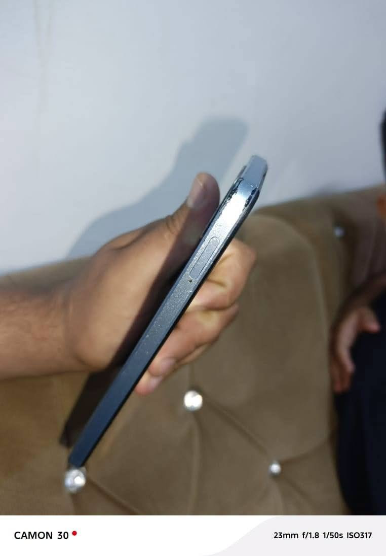 السلام عليكم
جهاز للبيع او مراوس 
سعر 70 وبي مجال
اوبو A18 ذاكره 128 رام 8 
بطاريه 5000بلشحن تنسه
 يدعم الشحن السريع التايبسي 
جهاز. نضافته كدامك فقط هاي الشرك
 من فوك كلش اصغير وخفيف صاير
 اله تركز يلا يبين والجوه هم كسر اصغير 
من الحواف صاير يعني ما امثر علشاشه كامل 
وجهاز كلو شغال الباقي بلشرط 
الاتصال على الرقم الادنى
 *********** كذالك واتساب بي 
مكاني كركوك 
وتحياتي
