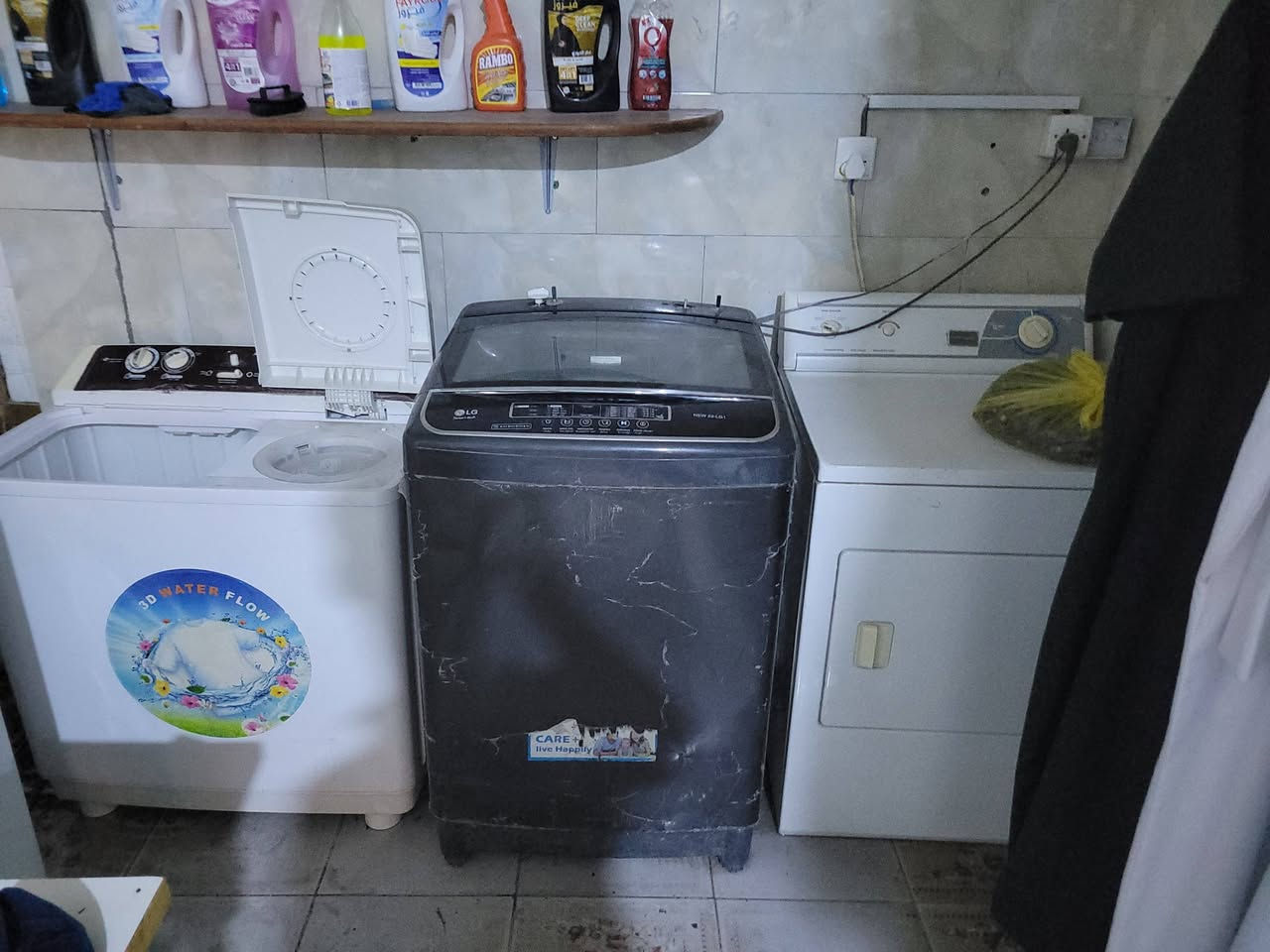 السلام عليكم مكوى للبيع كامل وشغال سبب البيع عدم التفرغ محل كامل مكمل كلشي بيه الاستفسار الاتصال ***********العنوان العمارة ميسان حي المعلمين القديم شارع المصلحه
