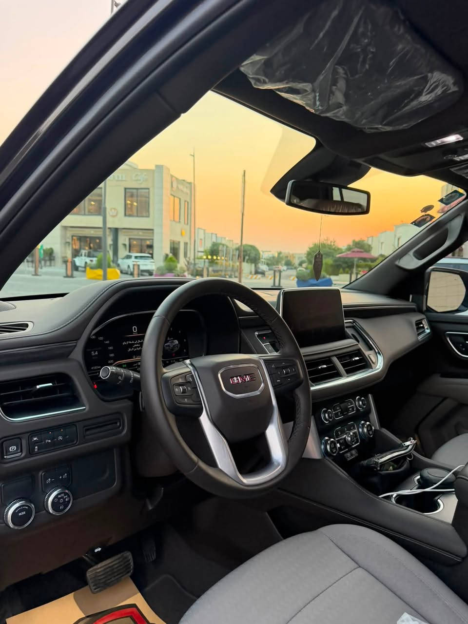 🖤 GMC Yukon SLT للبيع
🔥 فرصة مميزة للي يدور على يوكن نظيف ومحافظ عليه

• وكالة المنصور 🇮🇶
• ماشية 6,000 كم فقط
• كلين تايتل
• صبغ وكالة بالكامل
• حتى الدهن الأصلي ما مبدل
• أول تبديلة وكالة
• السيارة مغلفة PPF أمريكي أصلي بالكامل 🇺🇸
• الـ PPF عليه ضمان من الشركة
• نظافة ممتازة جداً، داخلية وخارجية
• استخدام قليل ومحافظ عليها
• جاهزة للفحص بأي مكان يختاره المشتري �
• ⁠موقع السياره بغداد
• ⁠***********•📞📱 فقط تصال

