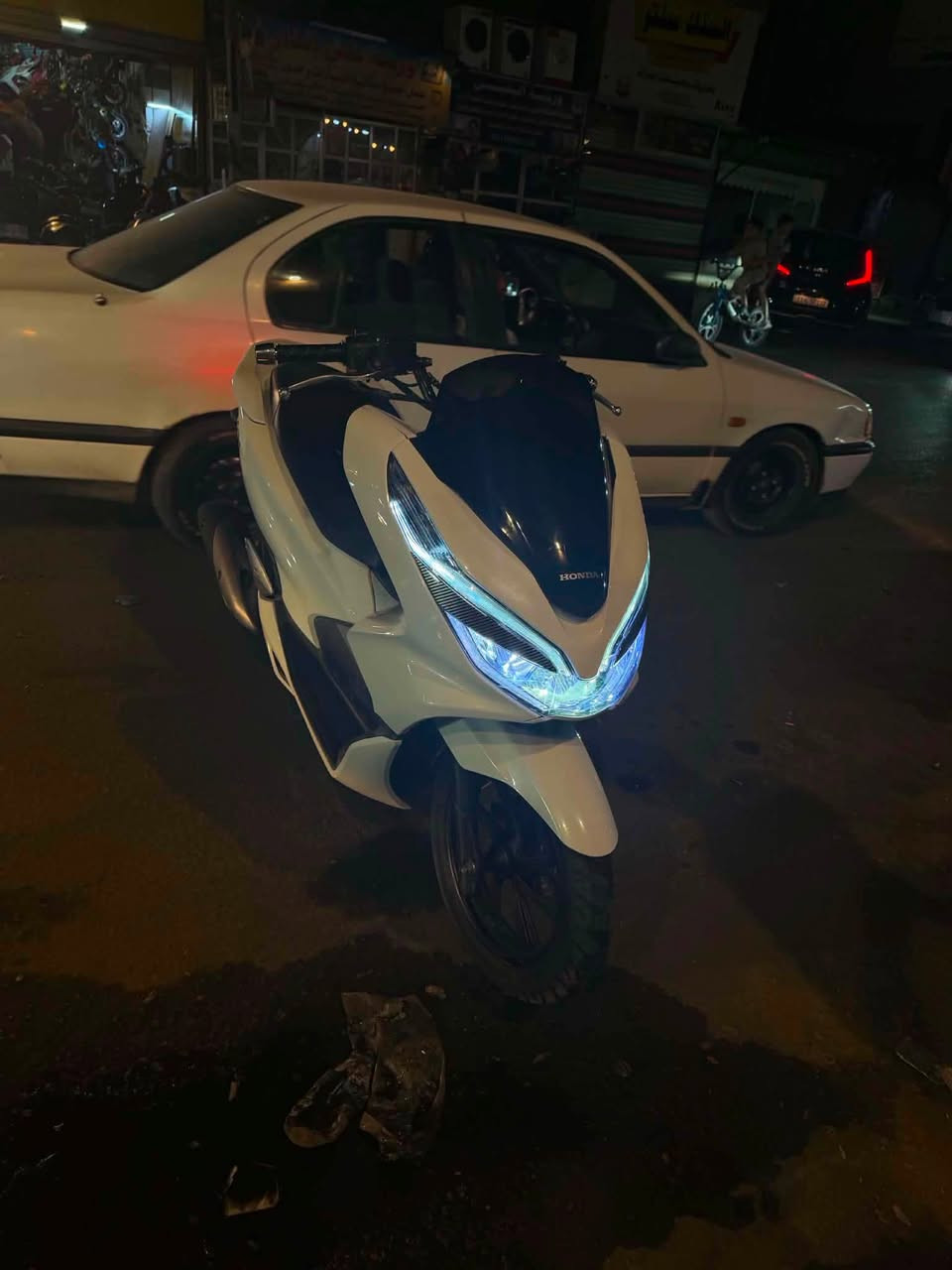 السلام عليكم دراجه PCX جيل الثالث الدراجه اخت الجديده تاخذها وكبل تطلع الدراجه ما بيها اي نقص ياباني بصمتين 150cc ماشيه 57
سعرها خاص

رقم ***********
