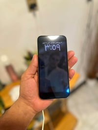 آيفون ١٥ برو ماكس • ٢٥٦ غ.ب. • بطارية ٨٤٪