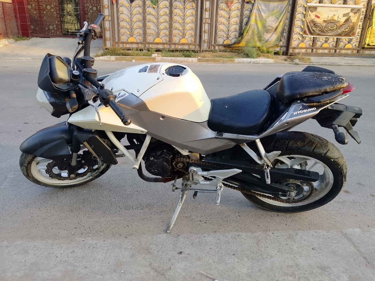 بطح هايسونك للبيع طافيه ادير ومتشتغل السعر ٤٠٠ المكان حي الجهاد بغداد ***********
