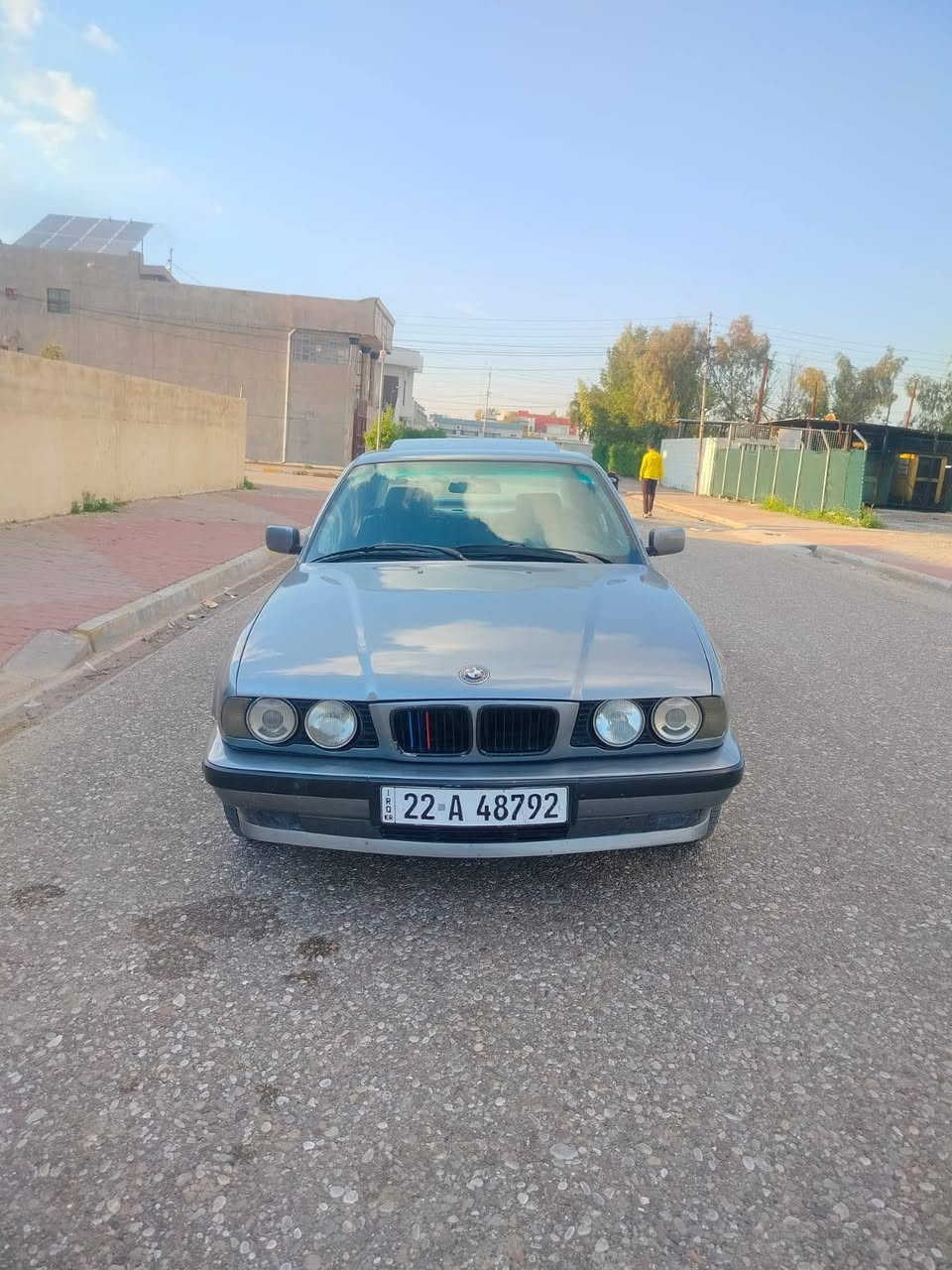 سلام عليكم 🤚
*********** 📞 
سعر ( 60 ) وبي مجال 💵💸 
بي ام( 528 ) موديل (1991) محدث 95 بجم عريض 😉🚘رقم ( اربيل  انكليزي)
محرك بومة ⚡️
كير عادي ⚡️🕹️⭐️
كير و محرك جديد شرط ♦️💯
بجم عريض 
دفتر بنزين⛽
جام كهربائي شغال 
تبريد تدفئة شغال  ❄️🛑
طخم ويالة جديد M
طخم تاير جديد 🆕 💯
صدر امامي خلفي جديد 💯
سنوية هزة  بسمي ♦️
شرط تحويل وكالة ✔️
صبغ عام لجمالية  🔶💯 
مكانها كركوك كركوك, العراق
