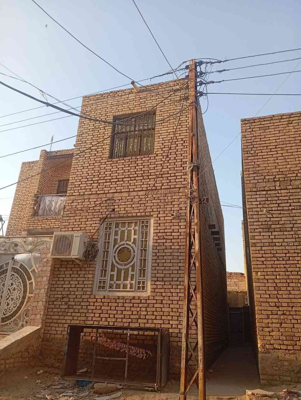 فدوه للمايشتري لا يراسل البيع بيت مساحة 120 متر طابو صرف....طابقين مكون من 3غرف .... الطابق الاول استقبال وصاله كبيره وغرفه ومطبخ وحمامات خارجيه والطابق الثاني غرفتين وصاله البيت بناءه مرتب ونظيف بناء 2020
اللبيع المكان/ شارع 30 يبعد عن الشارع العام 500 متر
البيع بيت مساحة 120 متر طابو صرف....طابقين مكون من 3غرف .... الطابق الاول استقبال وصاله كبيره وغرفه ومطبخ وحمامات خارجيه والطابق الثاني غرفتين وصاله البيت بناءه مرتب ونظيف بناء 2020 بسعر مناسب مستعجلين عليه
سعر البيت 120 وبي مجال للشراي 

للاستفسار الاتصال على الرقم ***********
