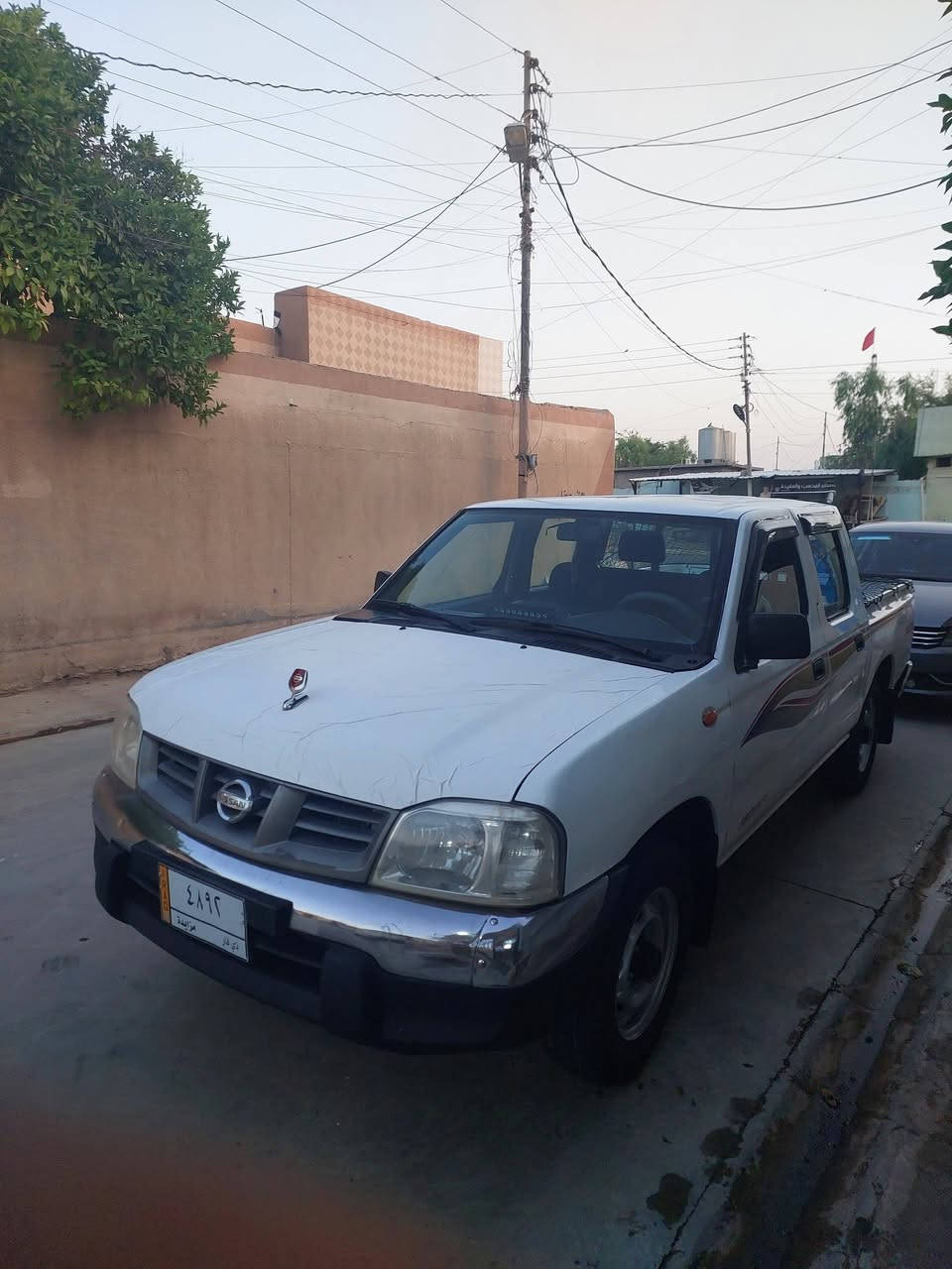للبيع مزاد داخلية موديل ٢٠١٠ بيه مكانات صبغ بس بدون قماره وتكم شرط بدون حادث كير مكينة شرط صدر أمامي والخلفي جديد تبريد شغال كهربائيات كلها شغال سياره يترقم كركوك فقط سعر ٧٥ مكان سياره كركوك ***********
