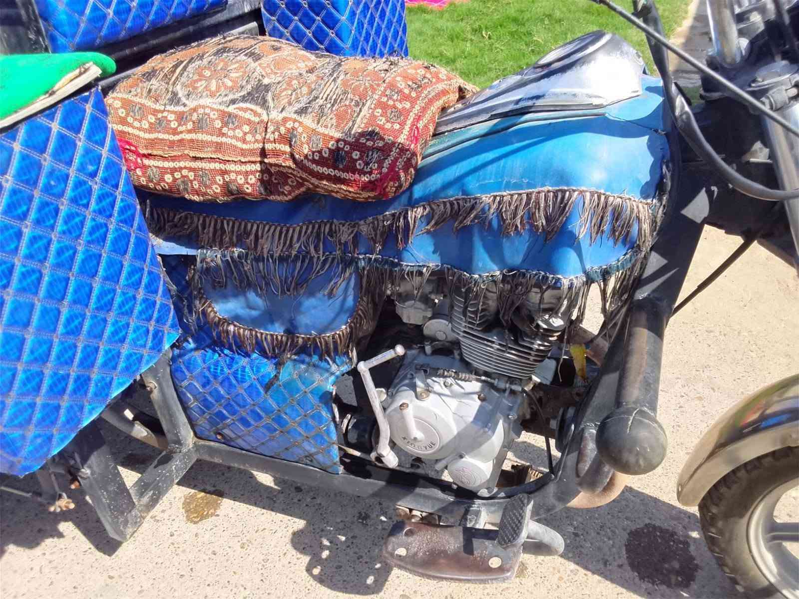 سلام عليكم ستوته للبيع موديل18 محرك 150مكفوله كفاله اوراقهاا كامله السعر مليون و150وبيهاا مجال مكاني صلاح الدين بلد ***********
