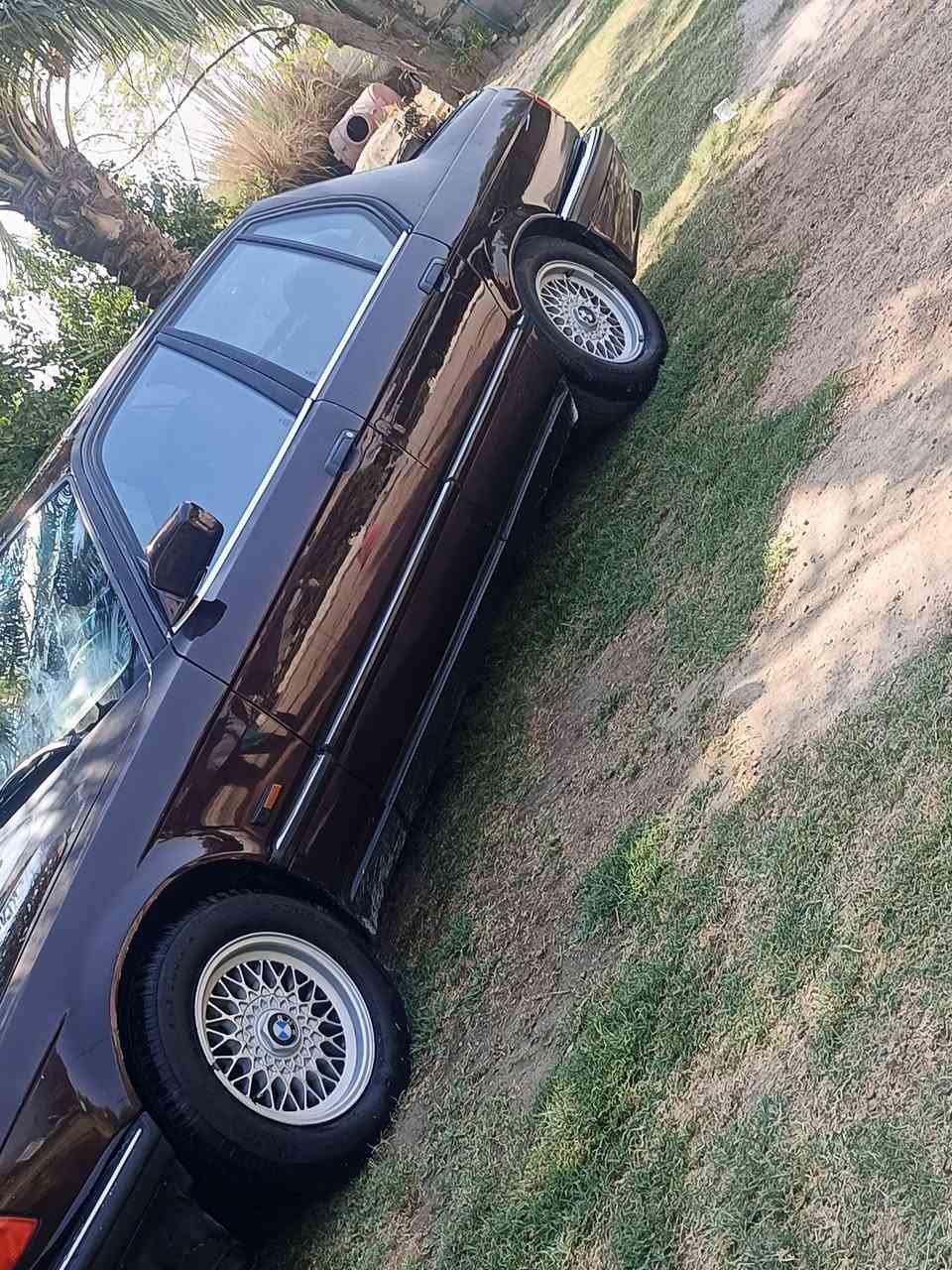 BMW740i أصل 
رقم بغداد 
دبل جام / قير أوتوماتيك 
كامل مواصفات عدا الفتحه 
السعر 60و بيه مجال 
مكان : الأنبار. الفلوجة
للتواصل و الاستفسار :***********

