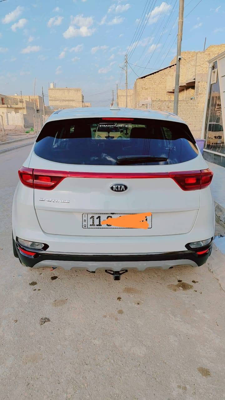كيا سبورتج أمريكي موديل 21  رقم بغداد بأسمي سنوية لغاية نهاية 27 محرك 2400 لحادث وسونار كله بلمنشور سعر 173وبيه مجال قليل للستفسار تصال ***********
