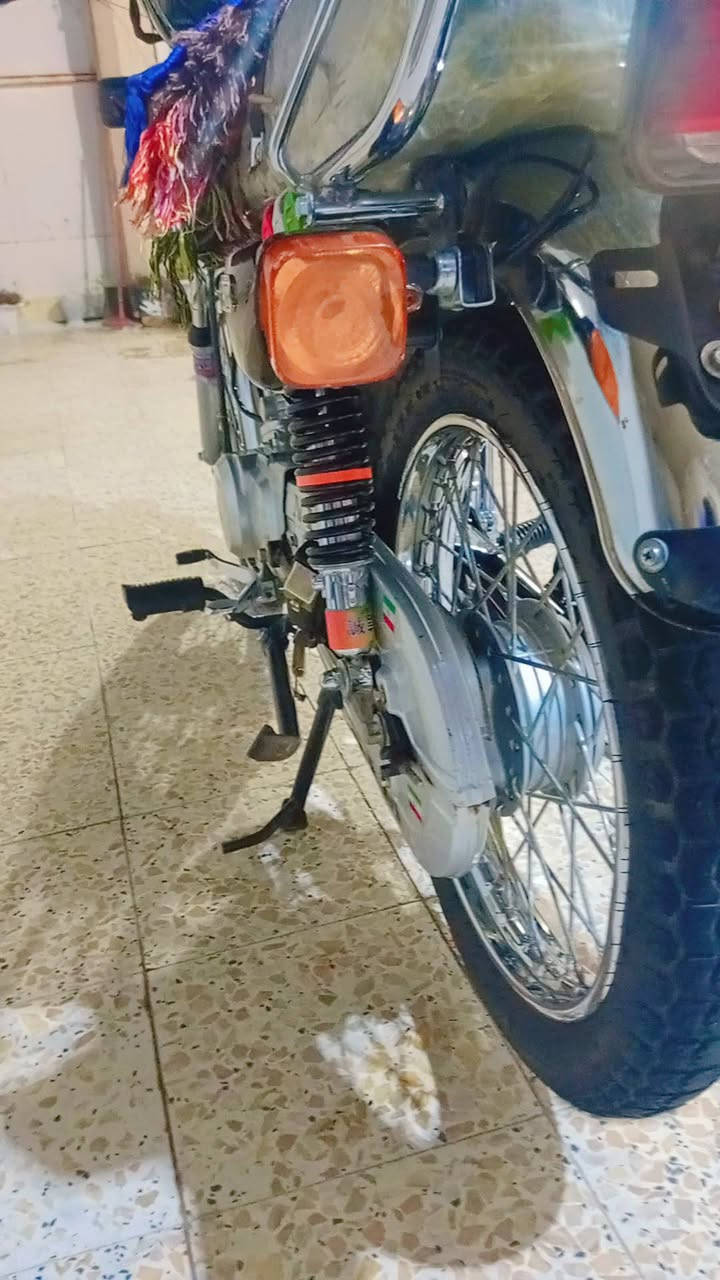 السلام عليكم دراجه نامه امتياز موديل 27 دراجه جاهزه خير من الله للبيع الاستفسار ***********. عنوان بابل الكفل
