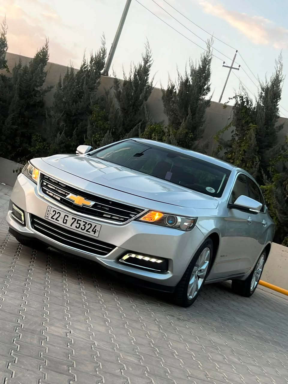 بسم الله
Choverlet impala LT 2020  

الوحش شوفرليت امبالا  موديل 2020 غزال 🦌 محرك ستة سلندر وارد امريكي مواصفات فول عدا الفتحه فئة  ( LT ) .

السياره استخدامي الشخص شرط كير محرك برغي ممفتوح عل وضع الشركة وشرط لاكلوب مكينه مشتغل لا مسج صيانه كله عل ايدي السياره وجدا وجدا معتني بيه دهن فلتر بوليش نظافه فول ١٠٠/١٠٠ 

تواجد السياره / السليمانيه 
الموديل /:- 2020 
المسافه المقطوعه /:-  72 الف حقيقي 

المواصفات /:- 
قبل كلشي اي صوت تسمعه بل سياره انزلك ورقه من السعر . 
كشنات جلد 
كامره خلفيه  
تشغيل عن بعد شغال السياره
سايد بريك كهرباء 
كشنات امامي كهربائي 
قاصه متحركة 
بصمه ابواب ٤  يعني الابواب الامامي والخلفي بصمه 
صندوق بصمه 
لايتات زينون منضومه جديده 
شاشه وسطيه لمس  
اضواء ترحيب عند فتح السياره 
سستم سماعات بوز شركة 
تحكمات ستيرن كامله
كروز سرعه 
كير اوتو وكير عادي 
مرايات جانبي كهرباء 
شرط التحويل والغرامات 
ملاحظه 
السياره حادثه سطحي بدون شواصي وسونار السياره موجود بل منشور 
السعر /:-  122 ورقه  وماكو هيج سعر بل السوك ومبروك مقدما الي صير من نصيبه .

⚠️ شباب ماراوس فقط بيع نقد ⚠️

شرط التحويل والغرامات 

التواصل فقط  عل رقم الموبايل او وتس اب فقط لجاد بل شراء رجاءا رجاءا ***********
