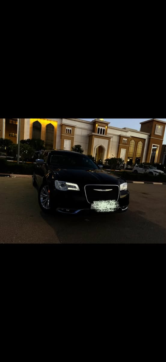 C300 ٢٠١٧ • وارد امريكي • حادث قطعتين