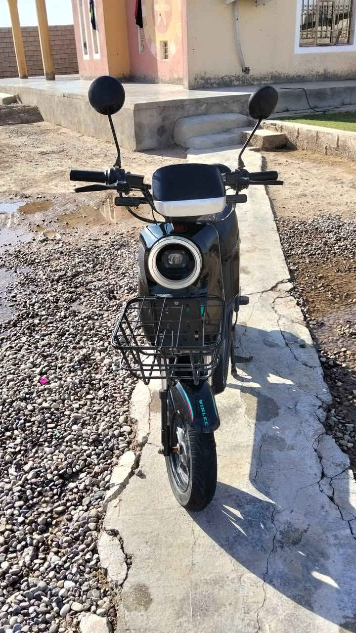السلام عليكم ورحمة الله وبركاتة 
موطور شحن للبيع ار 9 
R9 
باتريات 32 امبير 
المكان الشرقاط الساحل الايسر السلمان 
الرقم الهادف ***********
