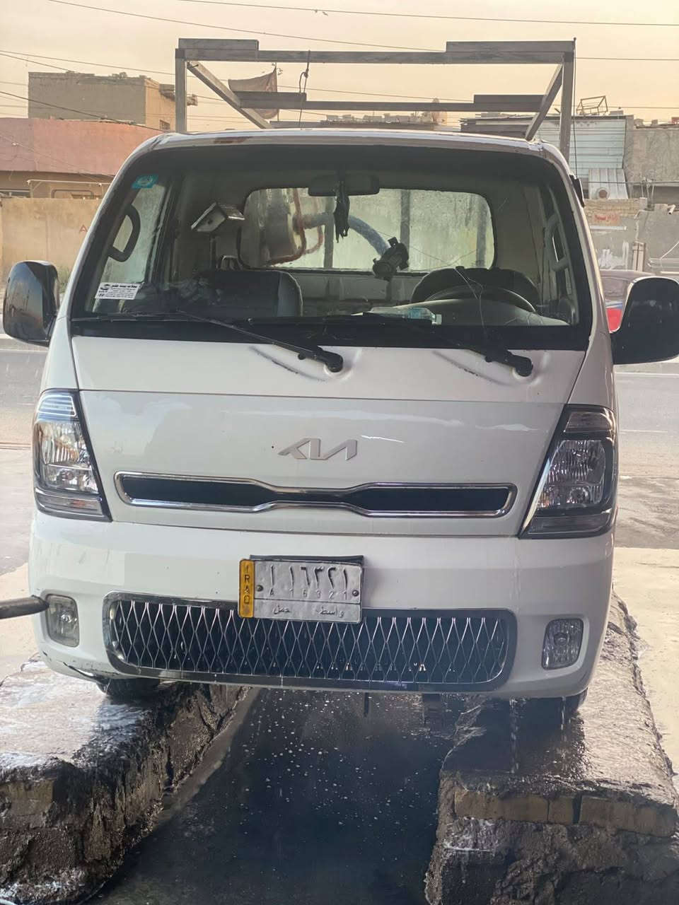 سلام عليكم كيا ٢٠١٣ سياره 2700 مكفوله  سعر ٩٥ وبيه مجال ***********
