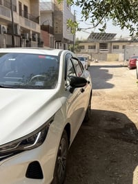 ٢٠٢٥ • ٢٧٠٠ كم • فتحة سقف فول اوبشن