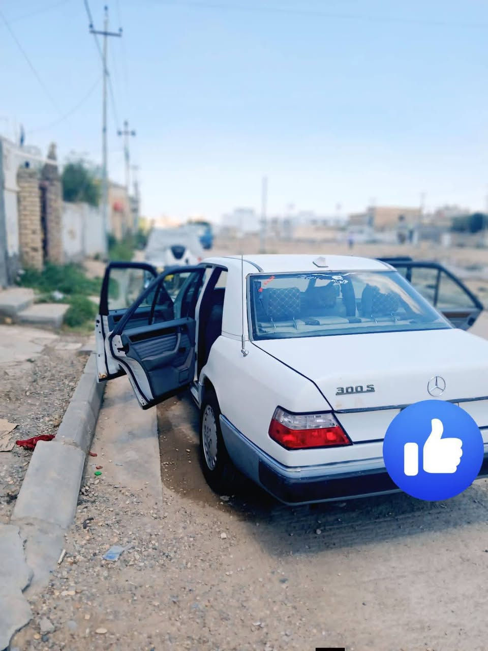 مارسدس دب ٩١ كير ومكينه بطه ٢ ونص كفاله سياره جاهزه على اخر حبايه حداديه تخم تاير تبيريد ثلج سنويه جديده مشروع وطني بسمي ماصالها شهر من داورتها مكفوله سياره سعر 50بيها مجال بسيط  للتواصل ***********
