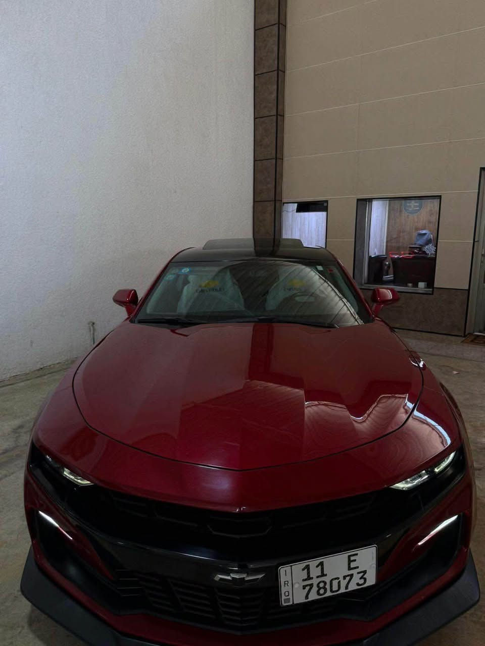 🚘 شفروليه كمارو RS 2019 V6 – Black Edition
• محرك V6
• كير أوتماتيك + Tiptronic
• ماشية فقط 30 ألف ميل
• نظام اقتصادي V4 بالسرعات الطبيعية، وV6 بالـ Sport
• لون ماروني – Black Edition
• تزويد Jüter + شوتة K&N بلادي
• فول 1/1
• بصمة تشغيل + تشغيل عن بُعد
• فتحة سقف
• ستيرن رياضي حرف D
• شفتات بالستيرن + تحكم كامل
• أوضاع قيادة متعددة
• كراسي أمامية كهرباء 2، تدفئة وتبريد
• LED أمامي + Projector LED خلفي
• شاشة كبيرة + هاند بريك بصمة
• كاميرا خلفية دوارة
• ويل كب بلادي أسود

🔹 السيارة جديدة جداً وبالحقيقة أحلى من الصور.
🔹 صور الحادث والسونار موجودة.
🔹 البنيد والجاملغ مبدلات بلادي ومصبوغات فقط.
🔹 رقم بغداد الجديد
🔹 السنوية والهزة جديدة
للاستفسار 
*********** 
عارضه 153$وبيه مجال حيل بسيط
