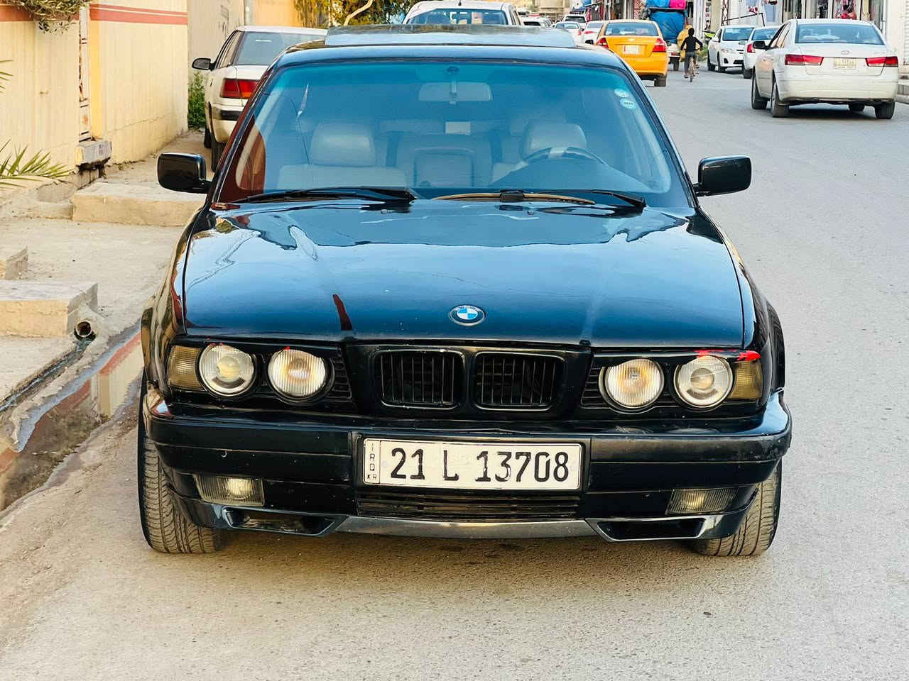 Bmw 525 
موديل 1992 مةكينة كةپس ديجيتال  
نرخ 58 مجاليكى كةم
ژمارةى مووبايل *********** كركوك, العراق
