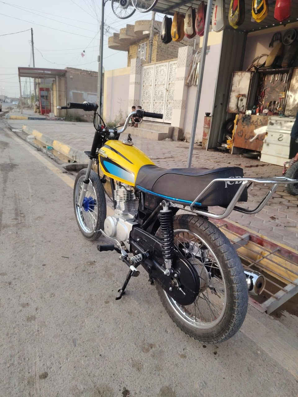 سلام عليكم 
الدراجه للبيع شاصي سكنر 27 تعميره 26
دراجه كفاله ماعده التفيلس
رجائا الموشراي لا يتعبني راسلني خاص او اتصل
***********
