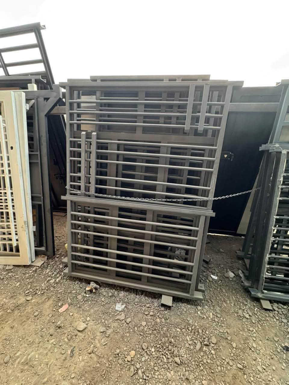 يا الله شبك 2*2 جنل السعر140 الف
شبك 150*2 سعر125 الف 
شبك 1 *2 سعر 100
شبك 1 *150 سعر 85
شبك 150*150 سعر 95
باب طلقه وربع 125*270سعر 225
باب 1 *270 سعر175
باب بليت ساده سعر80
باب بليت نقشه سعر90
التواصل على رقم ***********+ وتساب 
ول الرزق على الله 

ومتوفر عمل مضلات والسقايف الكايسبان والواجهات والفريمات بأنسب الأسعار
