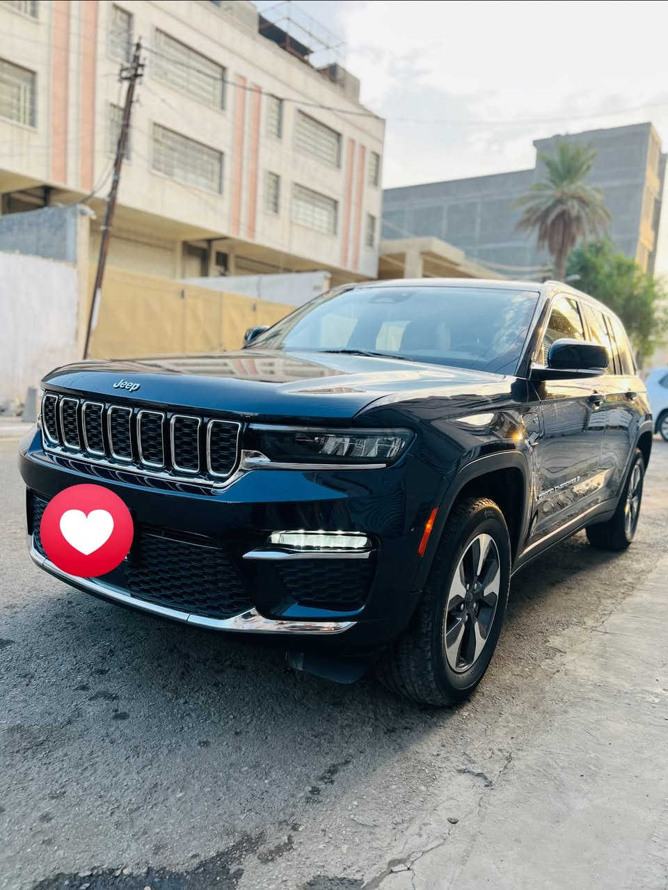 جراند شيروكي 4xe • بلج ان هايبرد • ٢٠٢٤
