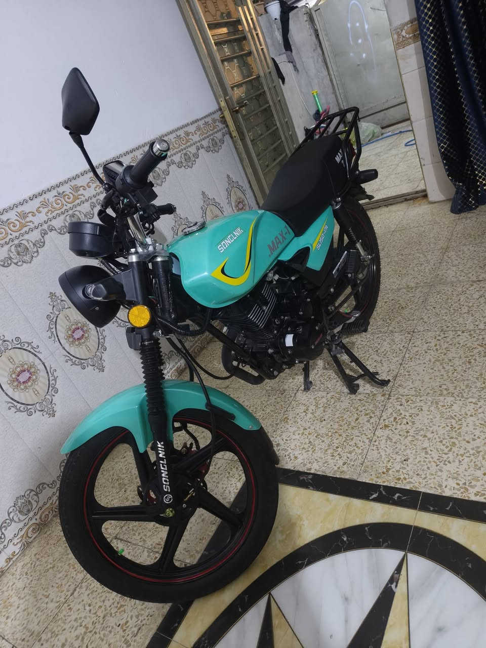 سلام عليكم سونك ماكس للبيع موديل ٢٠٢٦ دراجه جديده معنى الكلمه مكفولة كفاله عامه كير مكينه كله جديد السعر ٩٥٠ وبيها مجال حك الجيه العنوان بغداد العبيدي رقم الهاتف ***********
