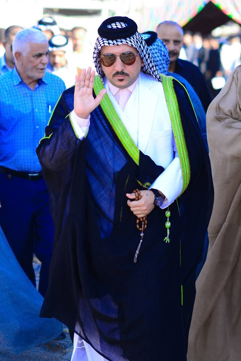 تصويرنا اليوم من #محافظة_الناصرية إلى #محافظة_الديوانية
#خطوبه 

في مناسبةٍ عشائريةٍ عامرة بالفرح والأصالة، كان لنا شرف توثيق خطوبة الأخ #عبد_الله_حسين_مناحي_الحفاظي في مصاهرةٍ طيبة ومباركة مع عشيرة البو عامر

مصاهرة تجمع أهل الطيب والنخوة والأصالة، وتزيد روابط المحبة والتآخي بين العشائر الكريمة، في يومٍ جميلٍ امتزجت فيه الفرحة بالكرم وحسن الاستقبال.

💐 ألف ألف مبارك، ونسأل الله أن يتمم هذه الفرحة على خير، ويجمع بينهم بالمودة والرحمة والسعادة.

📸 #المصور_إياد_العبيدي***********
باقي الصور موجوده بلقناه https://t.me/qqqqqwwre
