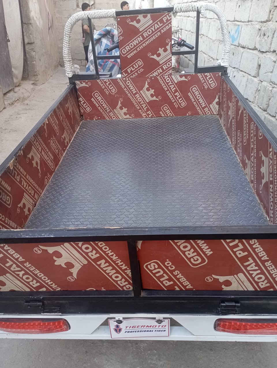 سلام عليكم ستوته للبيع موديل 2021 ومحرك 2023 مكفول كفالة عامه الشراي بي خير ويدلل مكاني حله سياحي رقمي ***********
