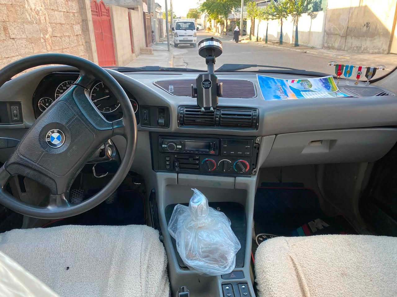 سڵاو بەرەكەتی خواتان لێبێ BMW بۆ فرۆشتن مۆدێل 1993 مەكینە525كەپس دیجیتاڵ سەیارەكە تابڵێی جوانو بێ مەسرەفە لەقوەت بێزارە 1 ڕۆژە دیسك و كلاجم گۆڕیوە سەیارەكە بێ مەسرەف ئاڕمی هەولێرە سەیارەكە بەڵام من بە علوج ئەیفرۆشم بەشەرتی ئەوەی ماڵی كەس نەبێو پارەی كەسی لەسەر نەبێ سعری 25 مەجالێك برایانە موشتەری نیت سەرم مەیەشێنە لەگەڵ ڕێزم ***********
