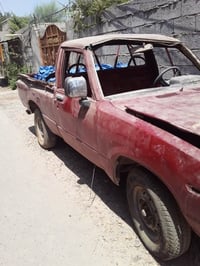 تويوتا ٨٢ • مكينة وكير شغاله • رقم ديالى
