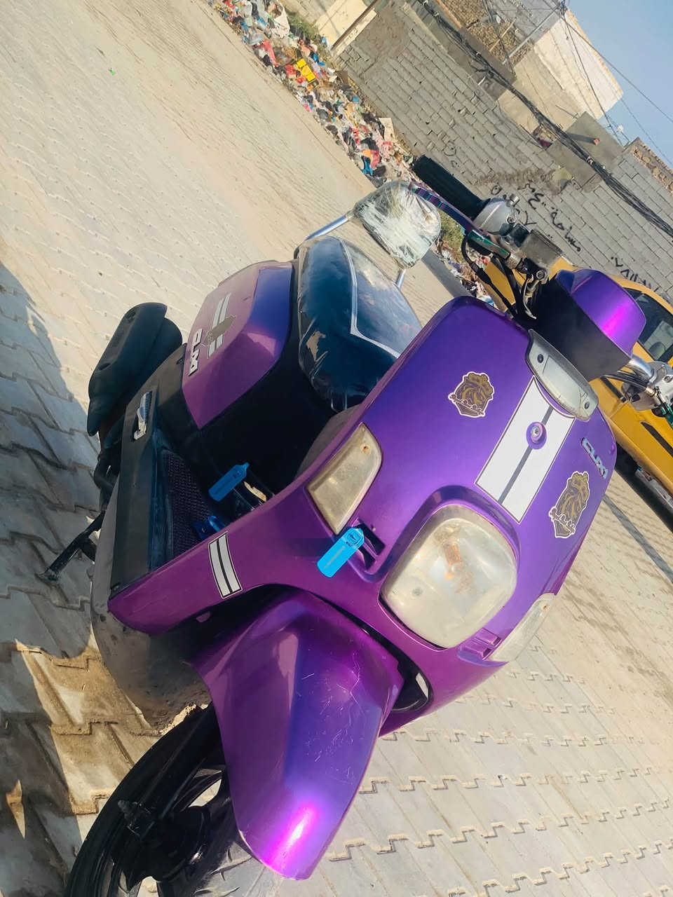 بوليس • كابريته • له مجال