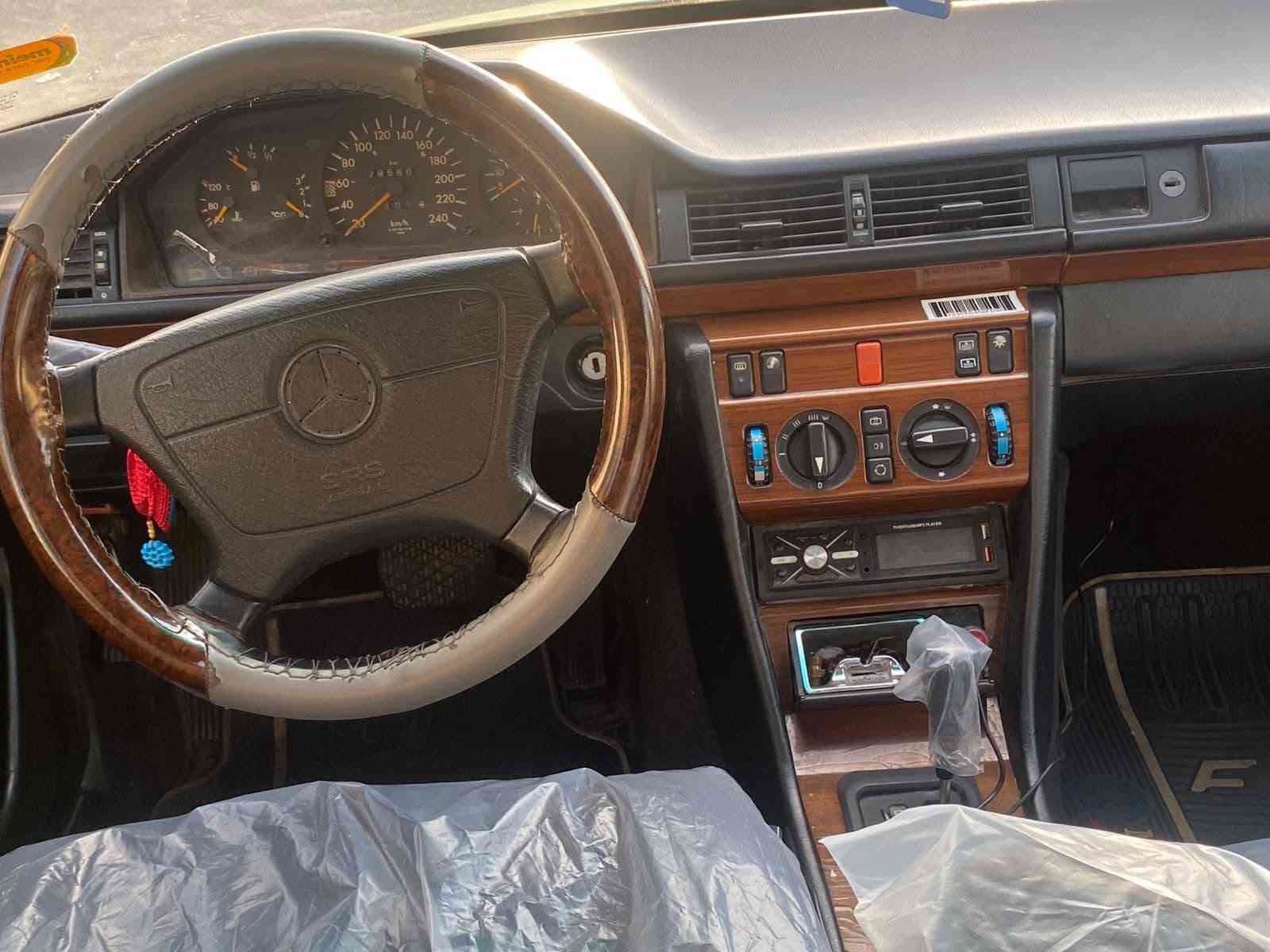 مرسيدس • موديل ٩٢ • رقم بغداد