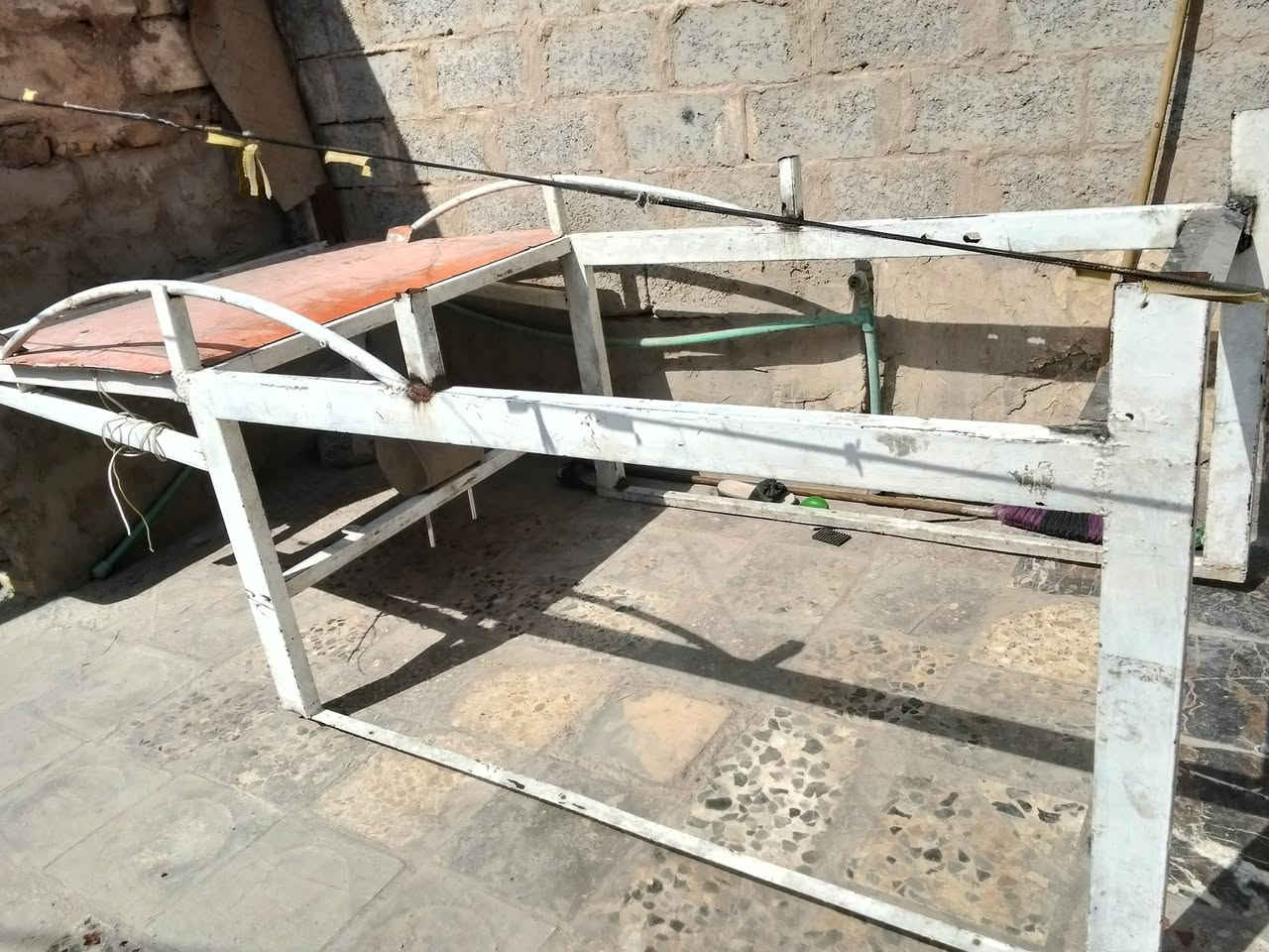 سلام عليكم عندي هاذه لجادر وامبي  ثري ويا لبيع تسكام سعر 120 وبي مجال لعنوان لنجف لشراي يتصل ***********
