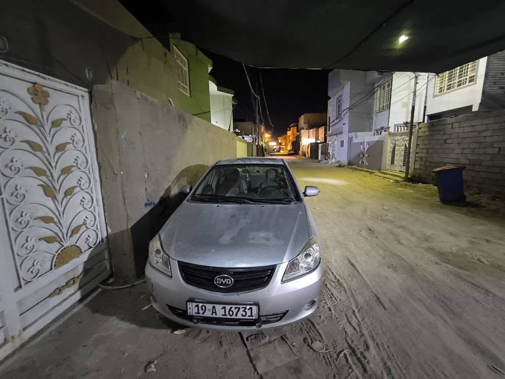 السلام عليكم byd 2013g3 
السياره حلوه وترايك وين ما يعجبك كير عادي مكينه 1600 كورلا نحله كير ومحرك مكفولات تبريد شغال السياره مصبوغه حزام ابيعك عام فول مواصفات اشاير بل مري فتحه السياره بيها ضربه بل جاملغ خلف السايق رقمي اتصل وتدلل *********** النجف, العراق
