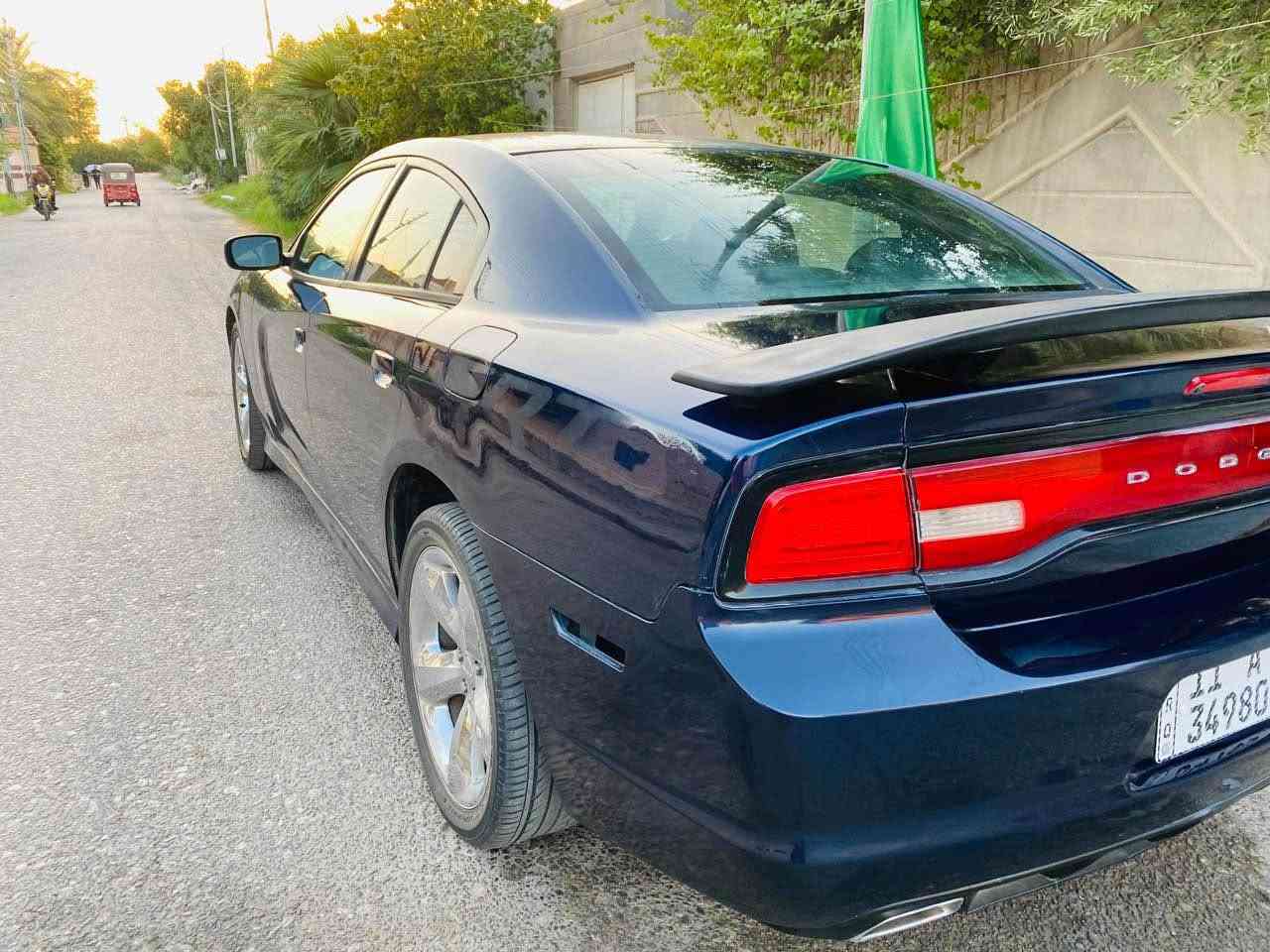 🚗 دودج تشارجر (Dodge Charger) للبيع 🚗
السيارة جاهزة ع اخر حباية 
 الموديل: 2013
 المحرك: 6سلندر 
 اللون: كحلي / أزرق غامق مميز
  السيارة ماشية:  170 km
 الضرر : جاملغين مبدلات نفس اللون وباب خلفي اصليات وبنيد صبغ 
 رقم بغداد باسمي 
📌 السعر: ١٣٠ وبيها مجال 
📍 المكان: ذي قار قضاء الرفاعي 
📞 للتواصل والاستفسار: [***********] الرفاعي, ذي قار
