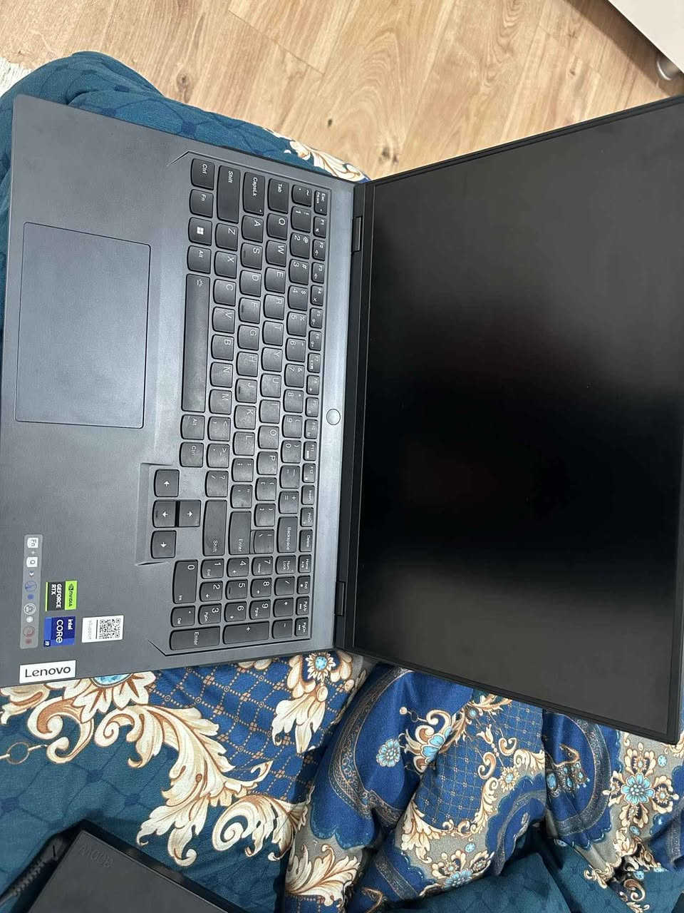 Lenovo Legion 5i للبيع (يحتاج تصليح)

Lenovo Legion Pro 5i
• CPU: Intel Core i9-13900HX (24-Core)
• GPU: NVIDIA GeForce RTX 4060 8GB (140W)
• Display: 16" 2K WQXGA (2560 x 1600) 240Hz

​فرصة ممتازة للحصول على لابتوب جيمنج من الفئة القوية بسعر مناسب جداً.

​• الحالة: اللابتوب عاطل وما يشتغل، بيه خلل بالمذربورد ويحتاج فحص وتصليح. يُباع على حالته الراهنة.

• الملحقات: الشاحن الأصلي الخاص بيه 330W وشغال بدون أي مشاكل.

• السعر: 400 ألف دينار (وبيها معاملة طيبة للشراي).

​ملاحظة: البيع للمشترين الجادين فقط.
​للتواصل والاتصال (واتساب):

*********** أربيل, العراق
