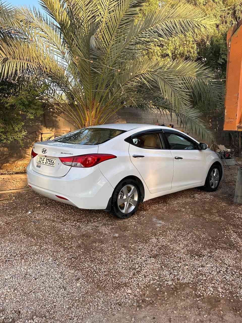 النترا للبيع 2014 خليجي
رقم اربيل 
بيه جاملغ الامامي صبغ فقط باقي كفاله 
السعر 115 
لعنوان كربلاء
***********
