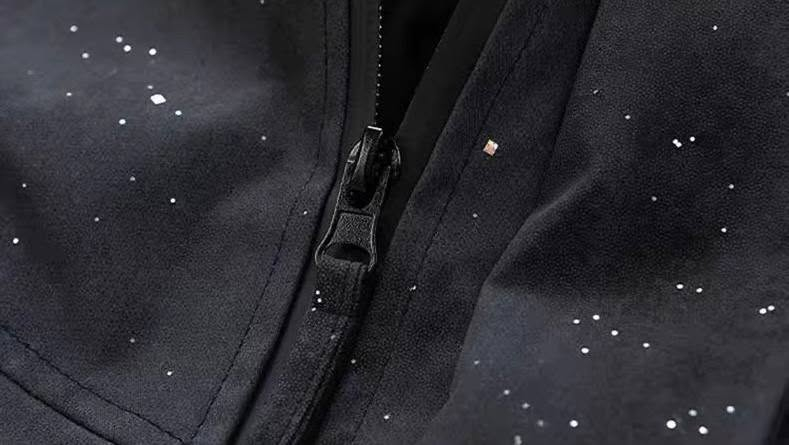 توكلنا على الله رب العالمين

كتان خفيف و ماستر كوالتي

الدرزن 108 الف 12 قطعة

قياس L / 6XL قالب كبير

الدرزن 4 الوان كل القياسات

نص مكتوب في الصور:
- ROWILUX旗舰店
- FLLUX旗舰店
- ROWFLUX旗舰店
- 弹力扣 防水拉链 大容量口袋
