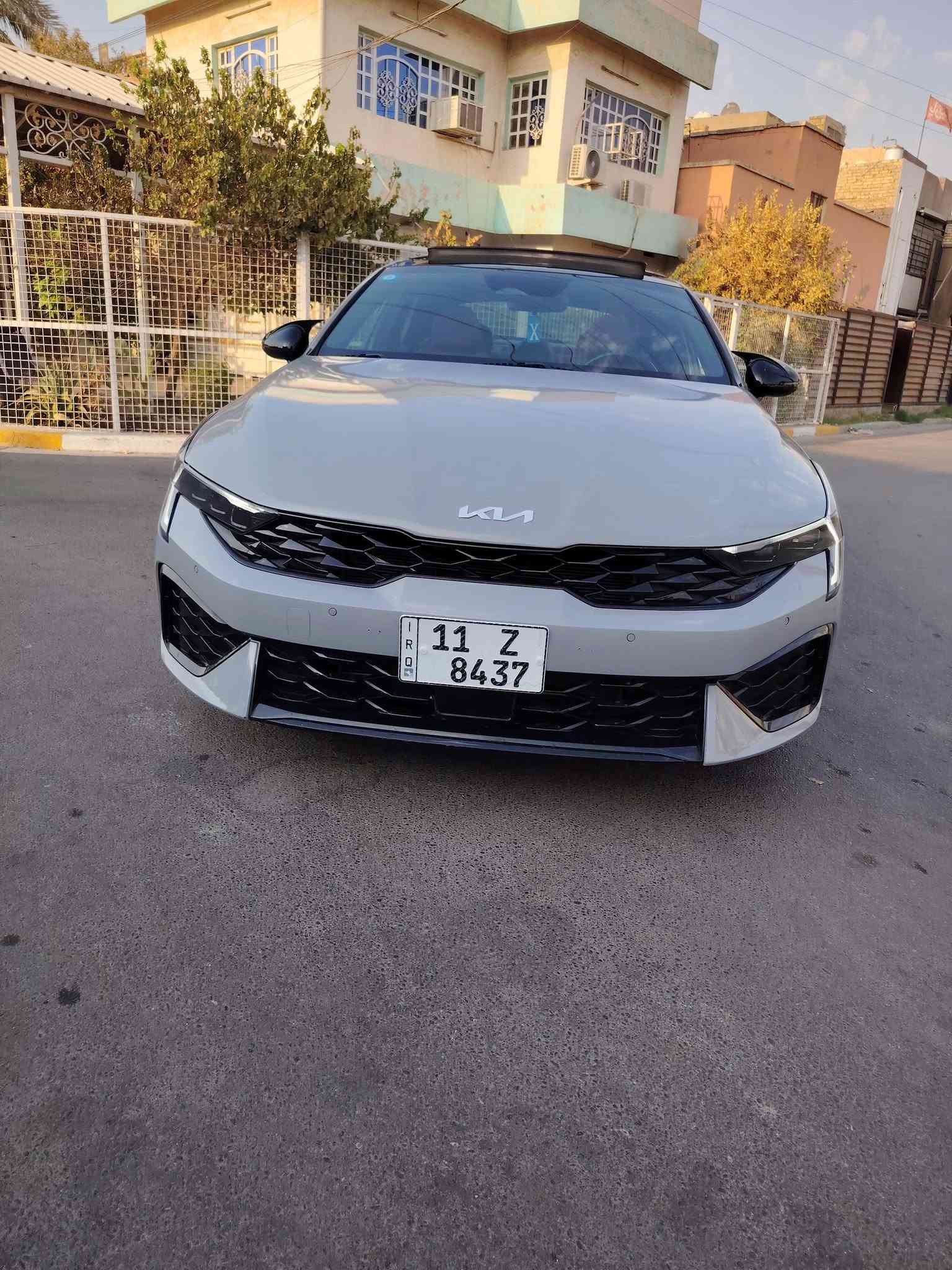 سلام عليكم للبيع k5 موديل 25 مكينه 2000 و500تنفس طبيعي
دخول جديد وارد امريكي مرقم بغداد شهداء
صبغ فقط بنيد  مصلح نفسه وحافه جاملغ بارد ايرباك دركه
فول مواصفات جيتي لاين لمتد
قماره بنراما بصمه تشغيل عن بعد
ابواب بصمه ترحيب 
كشنات جلد وكهرباء
رادارات توقف ذاتي وتحديد مسار
سايد بريك كهرباء
السعر 178 وبيه مجال بسيط
مكان السياره بغداد حي العامل
اتصال على هذا الرقم ***********
