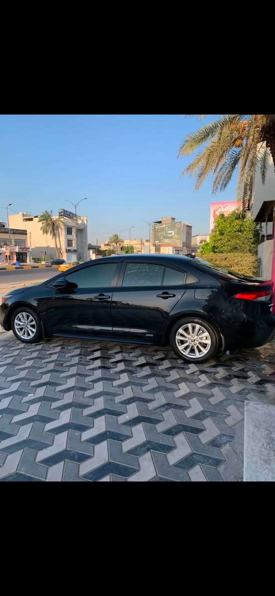 السلام عليكم.
COROLLA. HYBRID. LE. AWD. 2024
ياباني وارد امريكي دخول جديد  استيراد شخصي حادث دعاميه اماميه فقط ومبدله دعاميه اصليه نفس اللون. بدون دواخل وبدون ايرباك. 
محرك 1800 هايبرد. 
السياره بأسمي وشرط التحويل. 
رقم مميز بغداد. 
ماشيه 12 الف مايل ممشى قليل جدا. 
تحديد مسار. 
سياقه ذاتيه. 
فول تحكمات. 
بصمه ابواب. 
دخول ذكي. 
بصمه تشغيل. 
سايد بريك بصمه. 
اوتو هولد بصمه. 
رادار امامي خلفي. 
شاشه كار بلي.  
ويل كب+تخم تاير جديد يوكهاما ياباني. 
السياره جديده بمعنه الكلمه. 
العنوان بغداد. 
السعر خاص او الاتصال. 
***********
