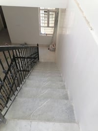 @يوجد بيت للبيع في حي القدس خلف الشقق ١٠٠م طابقين بناء دراجة أولى يحتو...