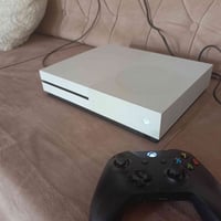 اكس بوكس • ون اس • ٥٠٠جيجا