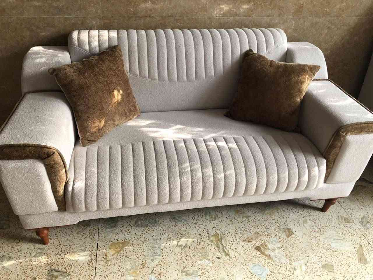 للبيع جديد ***********
